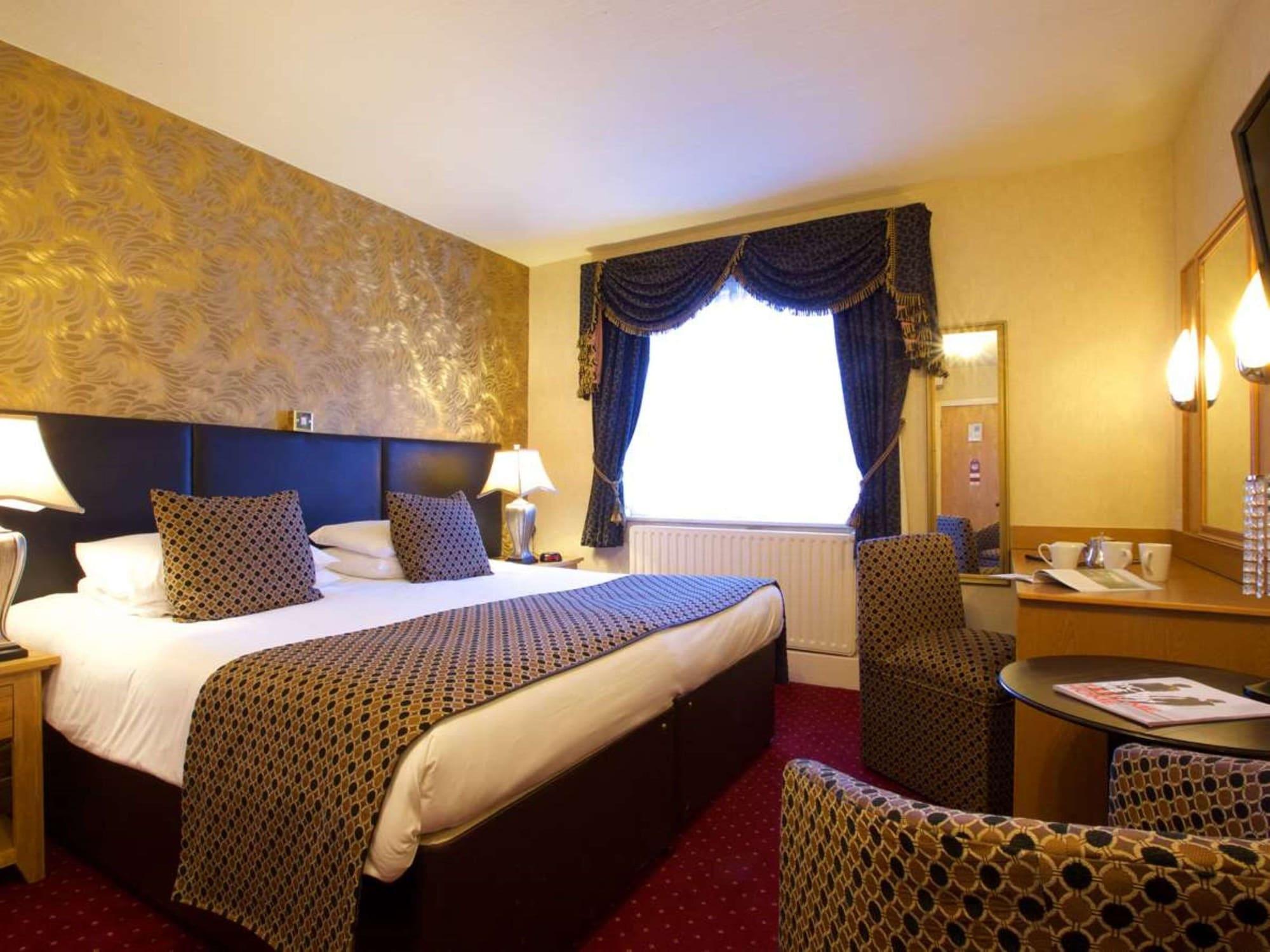 Manchester South Hotel Exterior photo